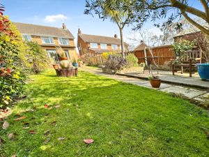 HEATH ROAD- click for photo gallery